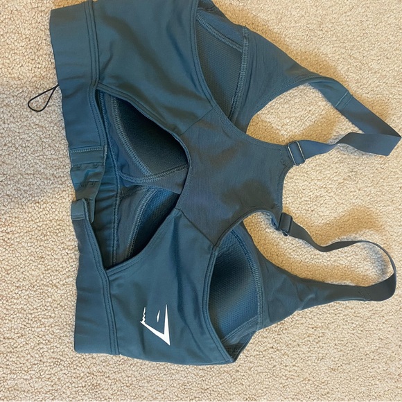 gymshark sports bra - Picture 2 of 3